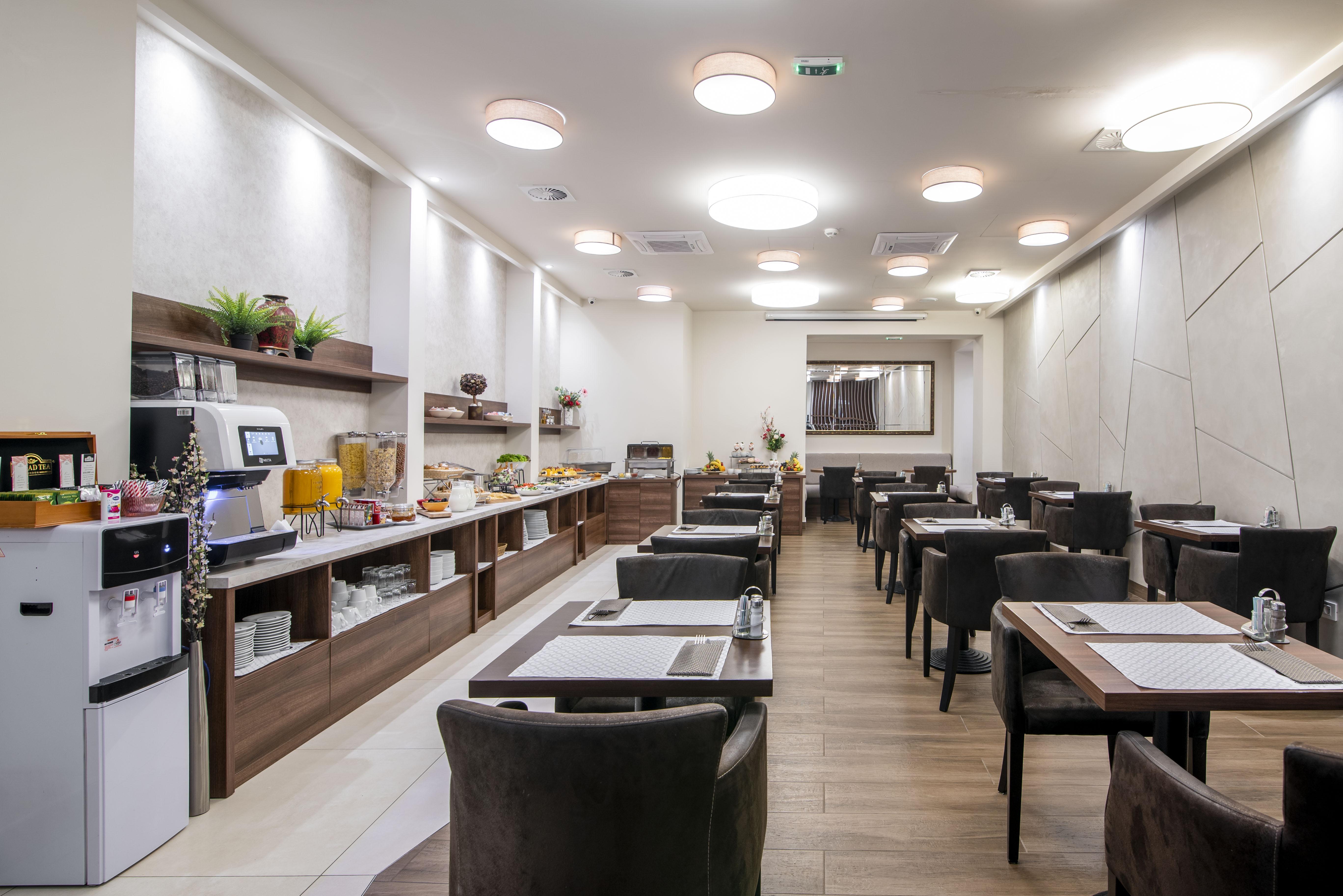Hotel Opera Garni بلغراد المظهر الخارجي الصورة