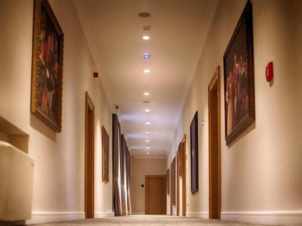 Hotel Opera Garni بلغراد المظهر الخارجي الصورة